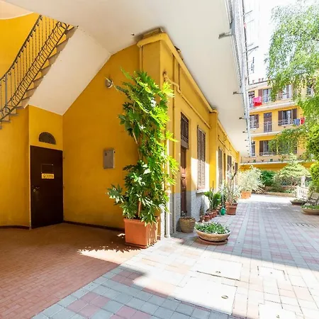 Apartment Porta Genova Balcony